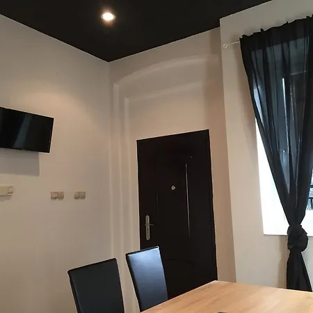 Casa de hóspedes Smeraldo Kastely Szallo
