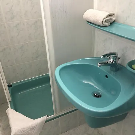 Smeraldo Kastely Szallo Casa de hóspedes *