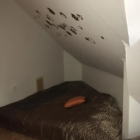 Casa de hóspedes Smeraldo Kastely Szallo *