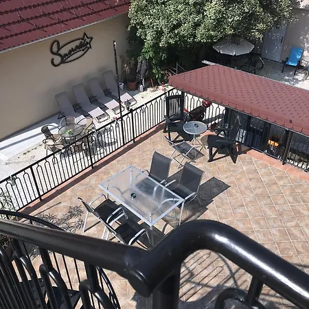 Smeraldo Kastely Szallo Casa de hóspedes