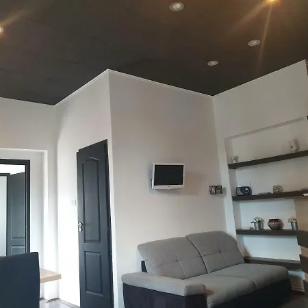 Casa de hóspedes Smeraldo Kastely Szallo