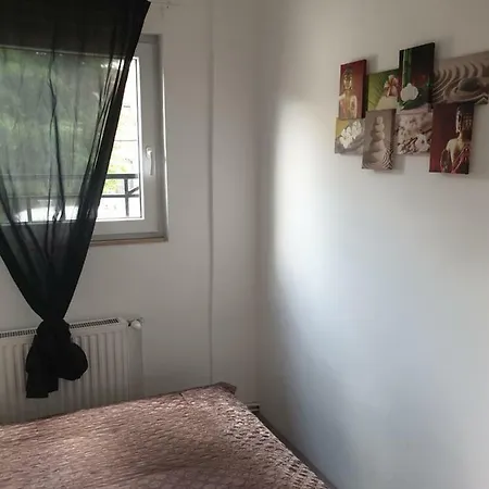 Smeraldo Kastely Szallo Casa de hóspedes *